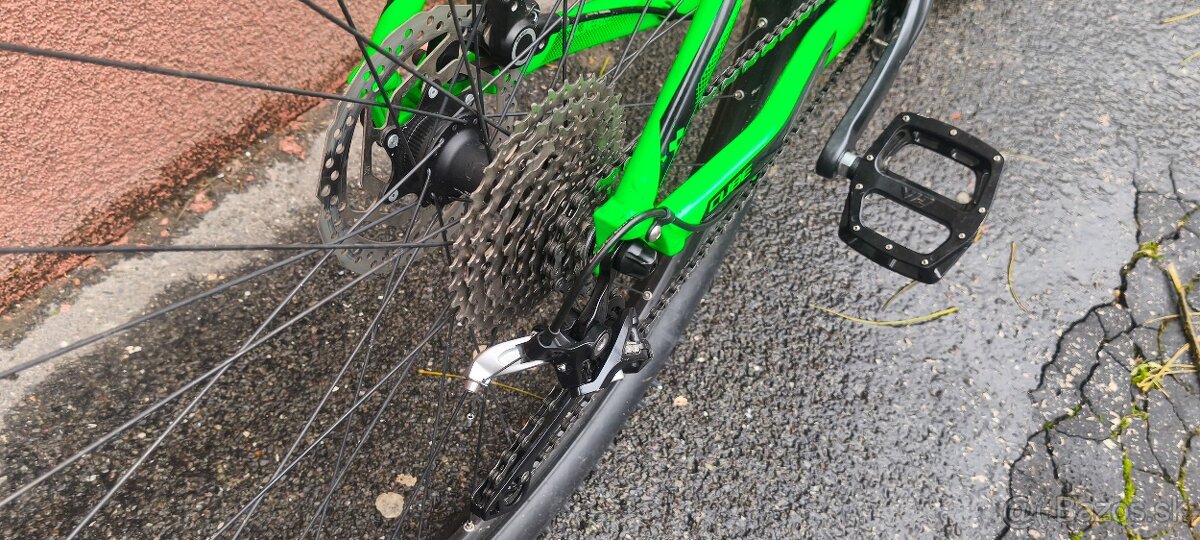 Predám horský bicykel CUBE Attention 29",kolesá 29" - 4