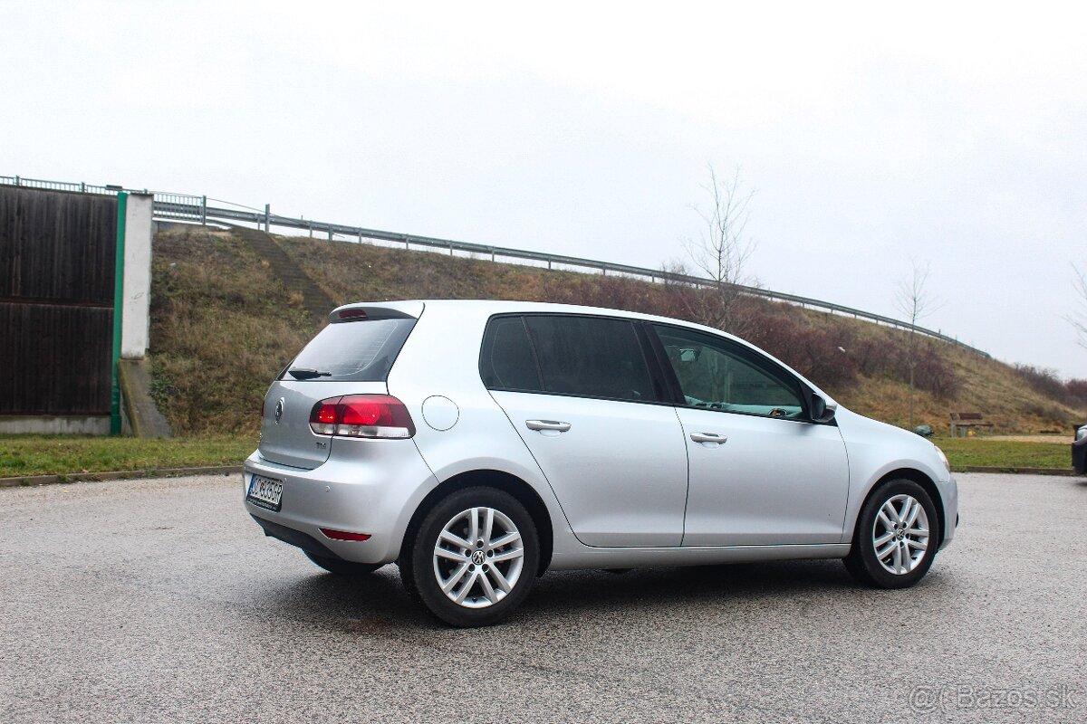 Volkswagen Golf Variant 1.9 TDI DPF Trendline DSG7 - 4