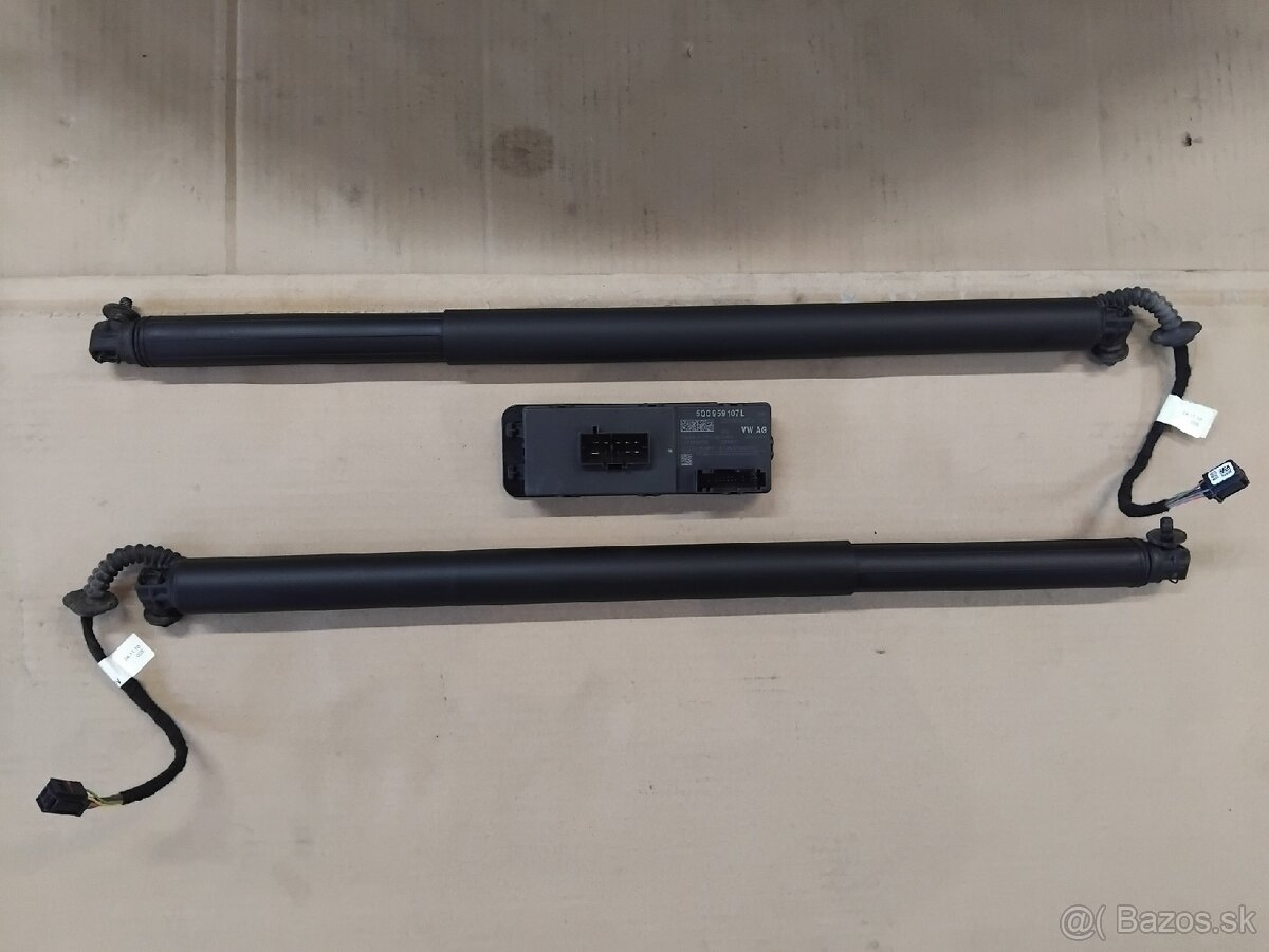 dvere kufra Superb 3 combi - LA7W 8E8E - 4