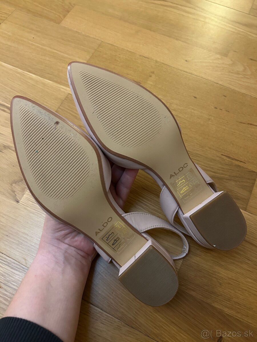 Dámske kožené lodičky ALDO 37 - 4