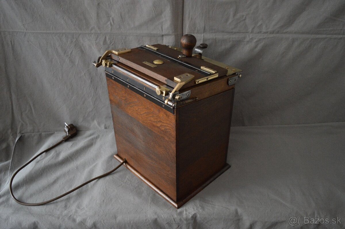 Kontaktná fotokopírka Narita (Maison Naert Bruxelles) - 4