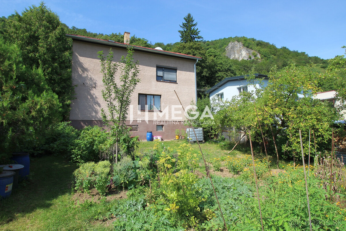 Na predaj rodinný dom s veľkým potenciálom blízko mesta Hume - 4