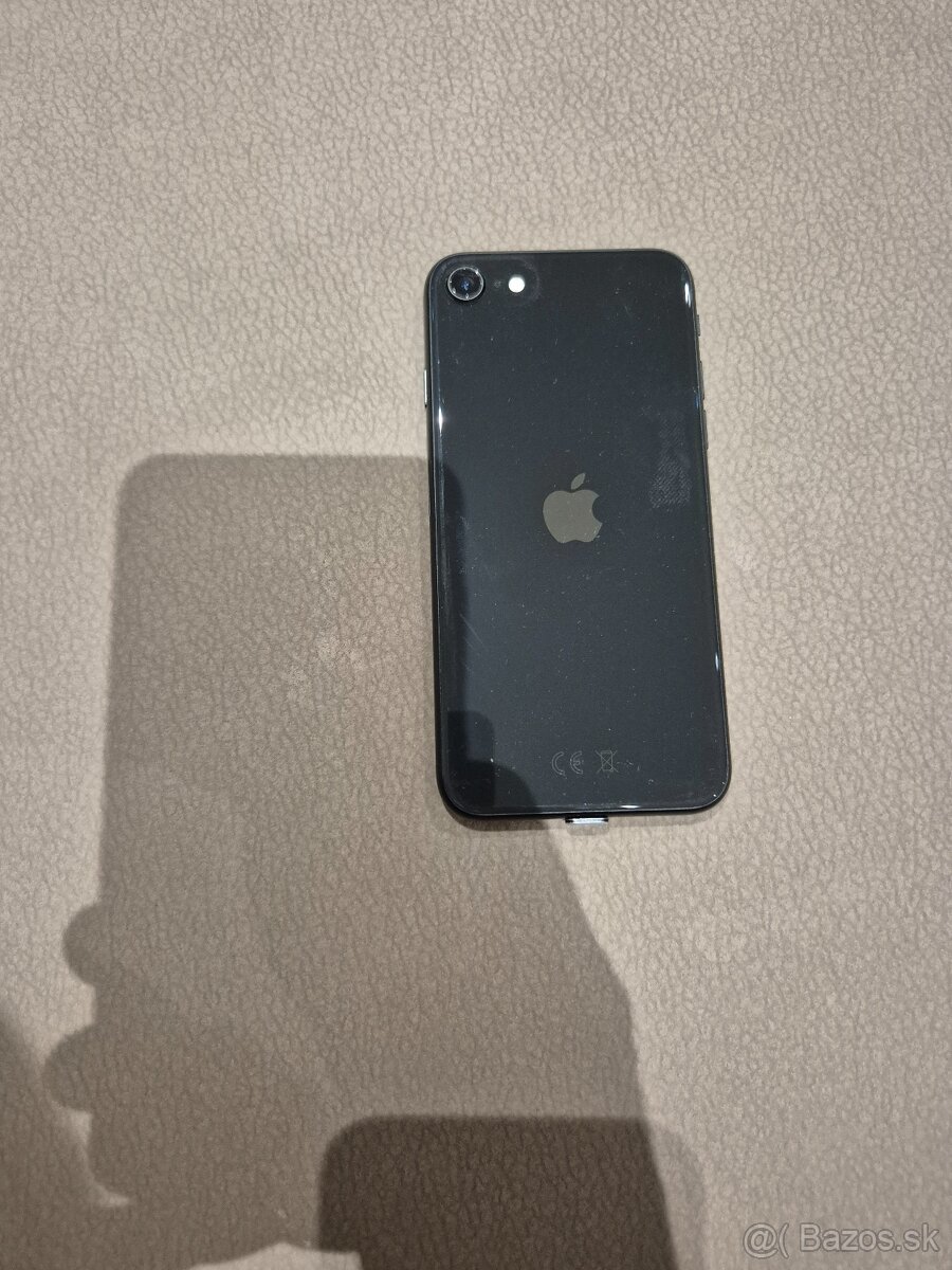 Apple iphone SE 2020 64GB Black - 4