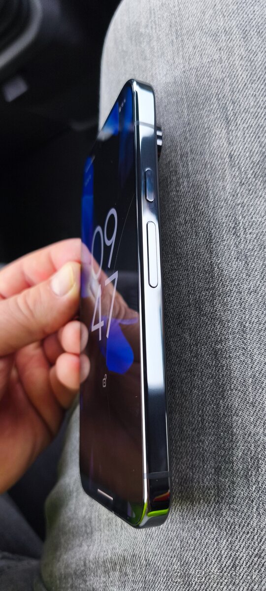 Google Pixel 9 Pro 128GB Obsidian - 4