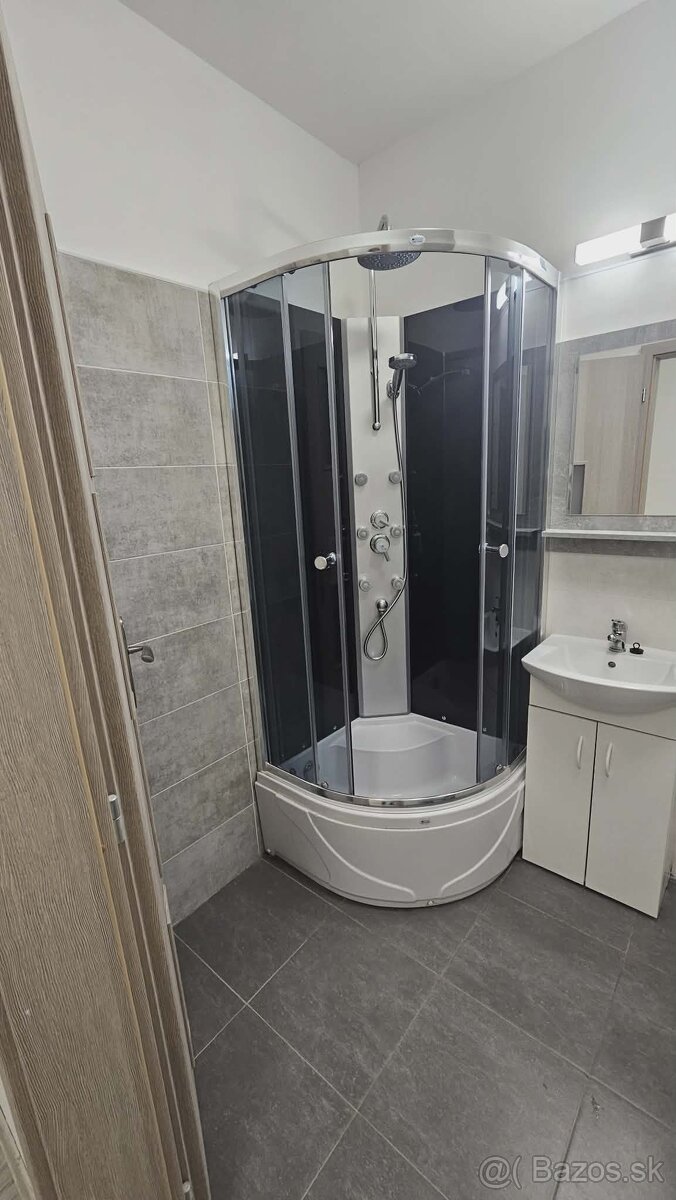 Predám slnečný 2-izbový byt v novostavbe - 4