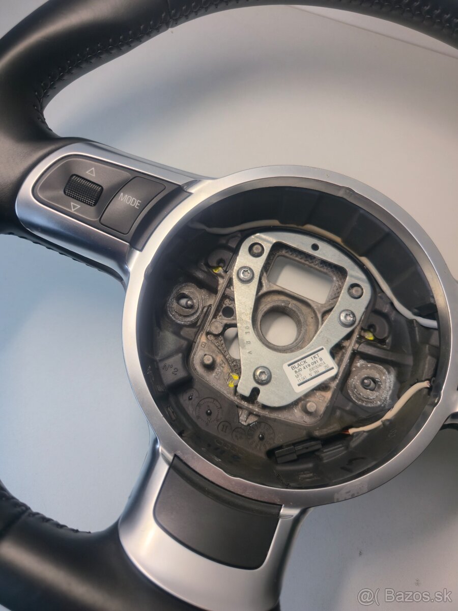 Športový skosený volant audi - 4