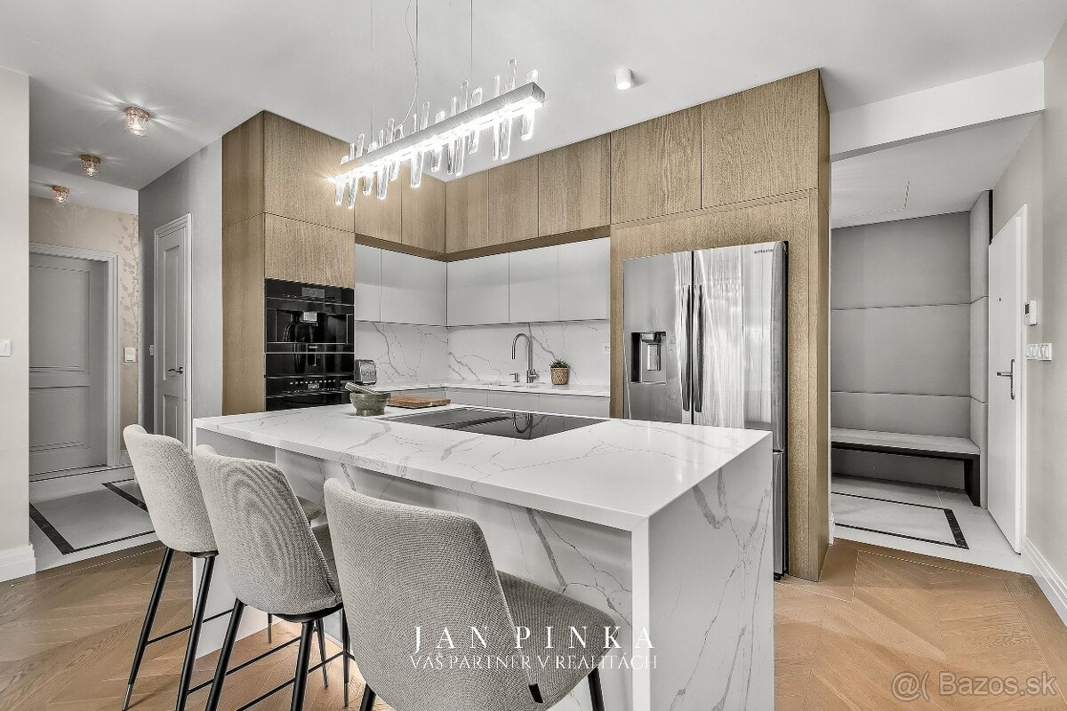 Grand Koliba, dve záhrady, dve garáže, dokonalý komfort - 4