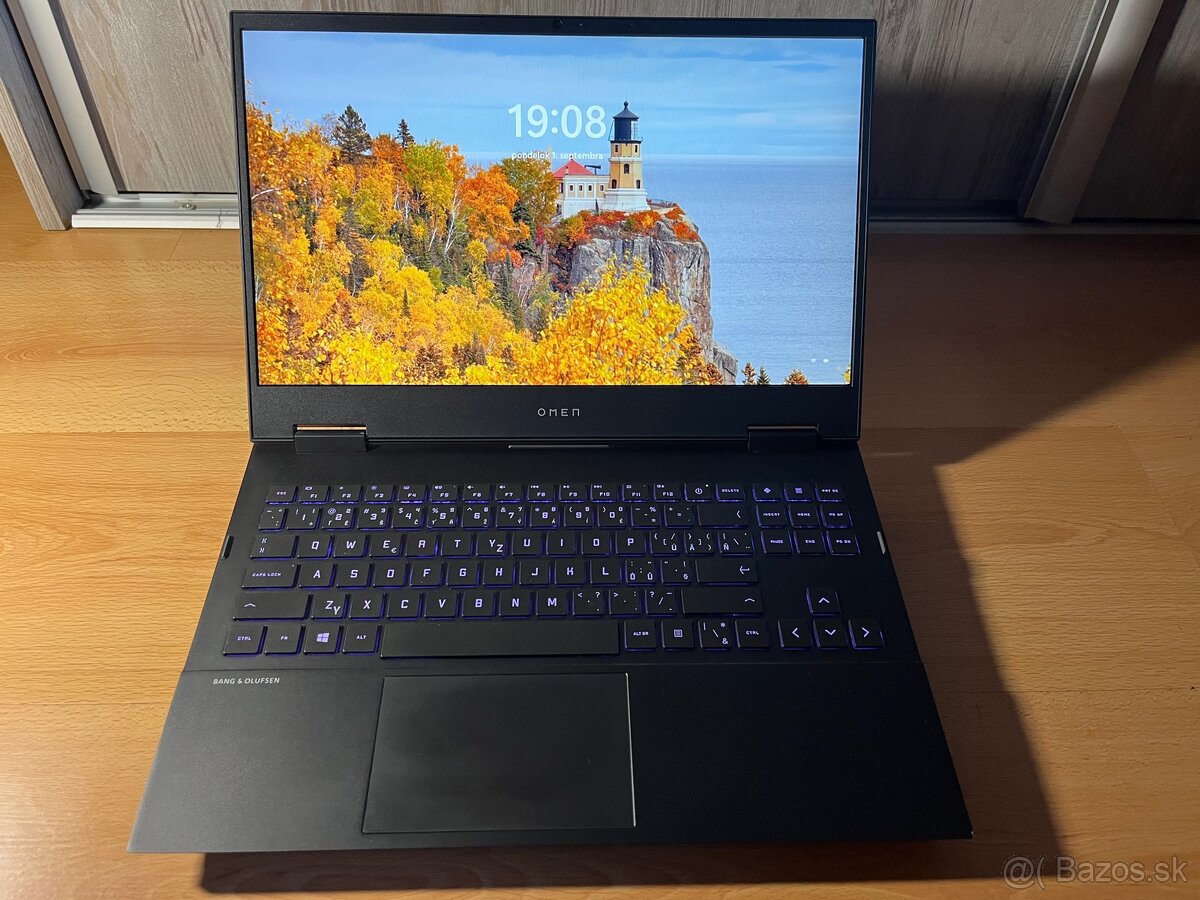 Rezervované: HP OMEN 15 - herný notebook - 4