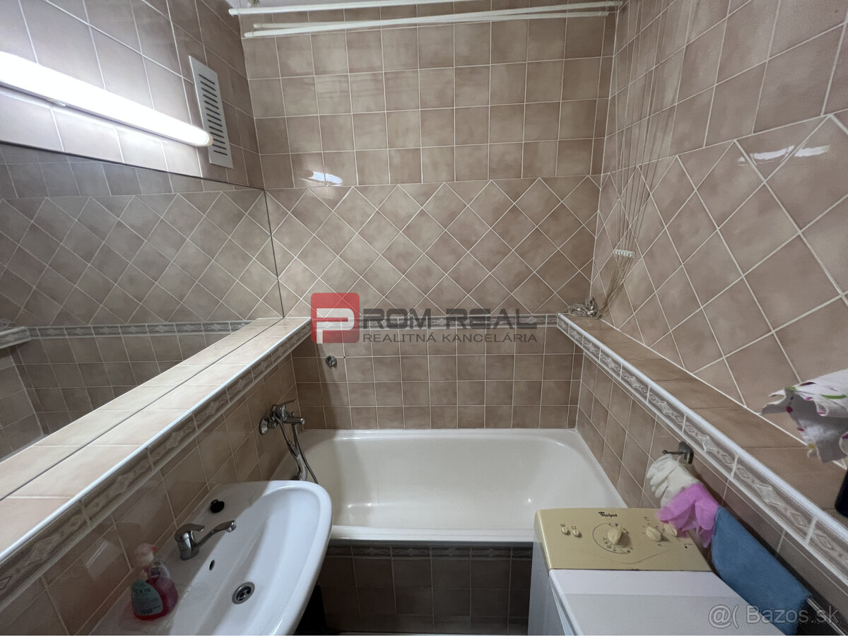 PRENÁJOM Slnečný 1-izbový byt so samostatnou kuchyňou + Net - 4