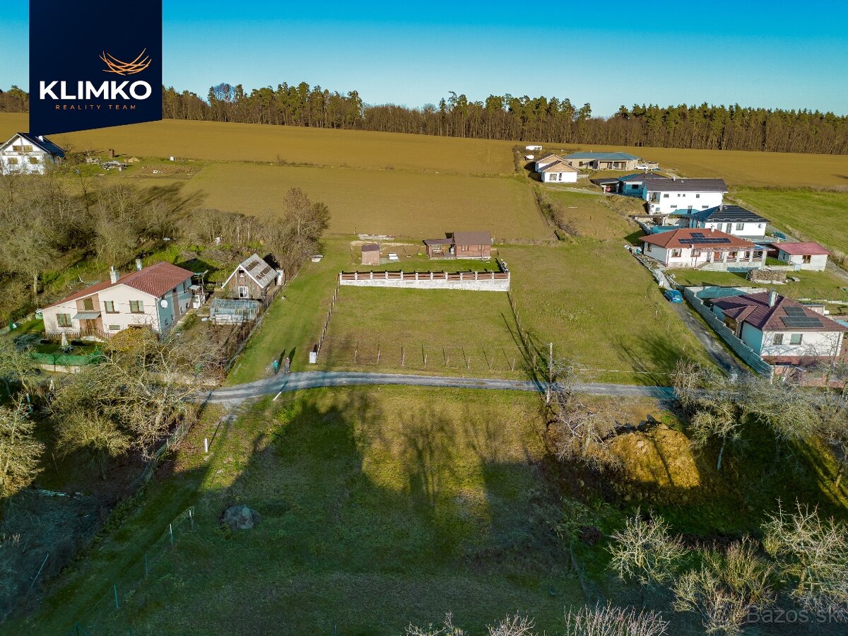 Slnečný pozemok v obci Bunde na predaj - 4