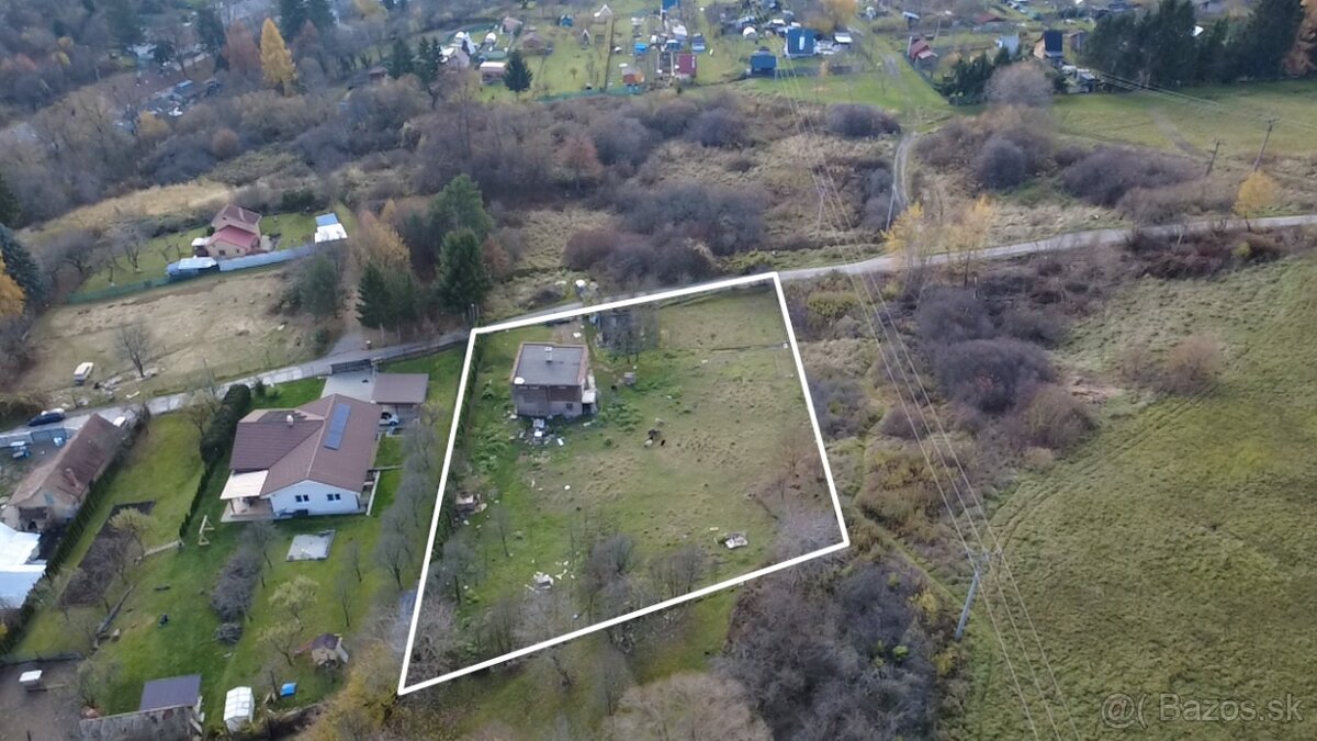 BEDES | Rodinný dom na rozsiahlom pozemku, 2916m2 - 4