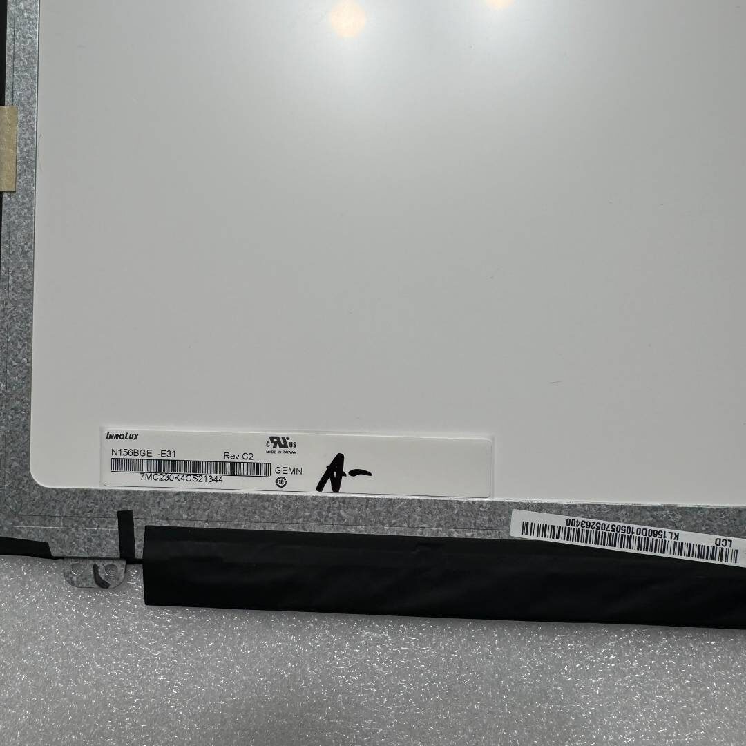 Predám obrazovku do notebooku 15,6" LED SLIM displej 30 pin - 4