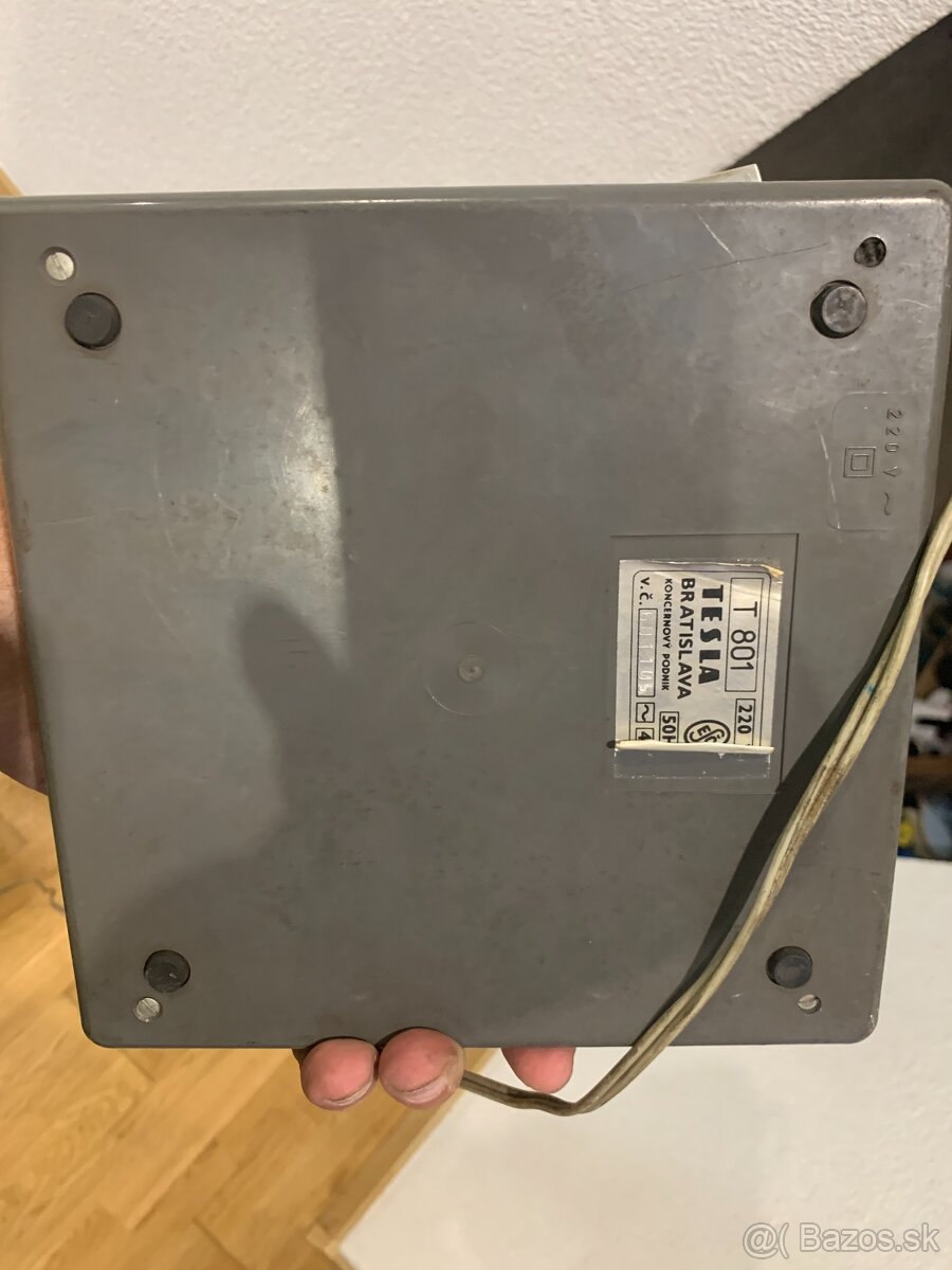 Tesla T801 - itron kalkulačka - 4