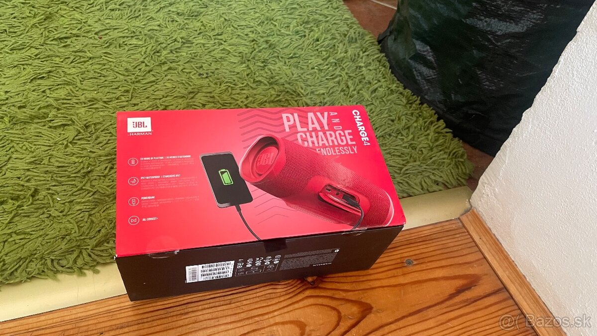 JBL Charge 4 – červený - 4