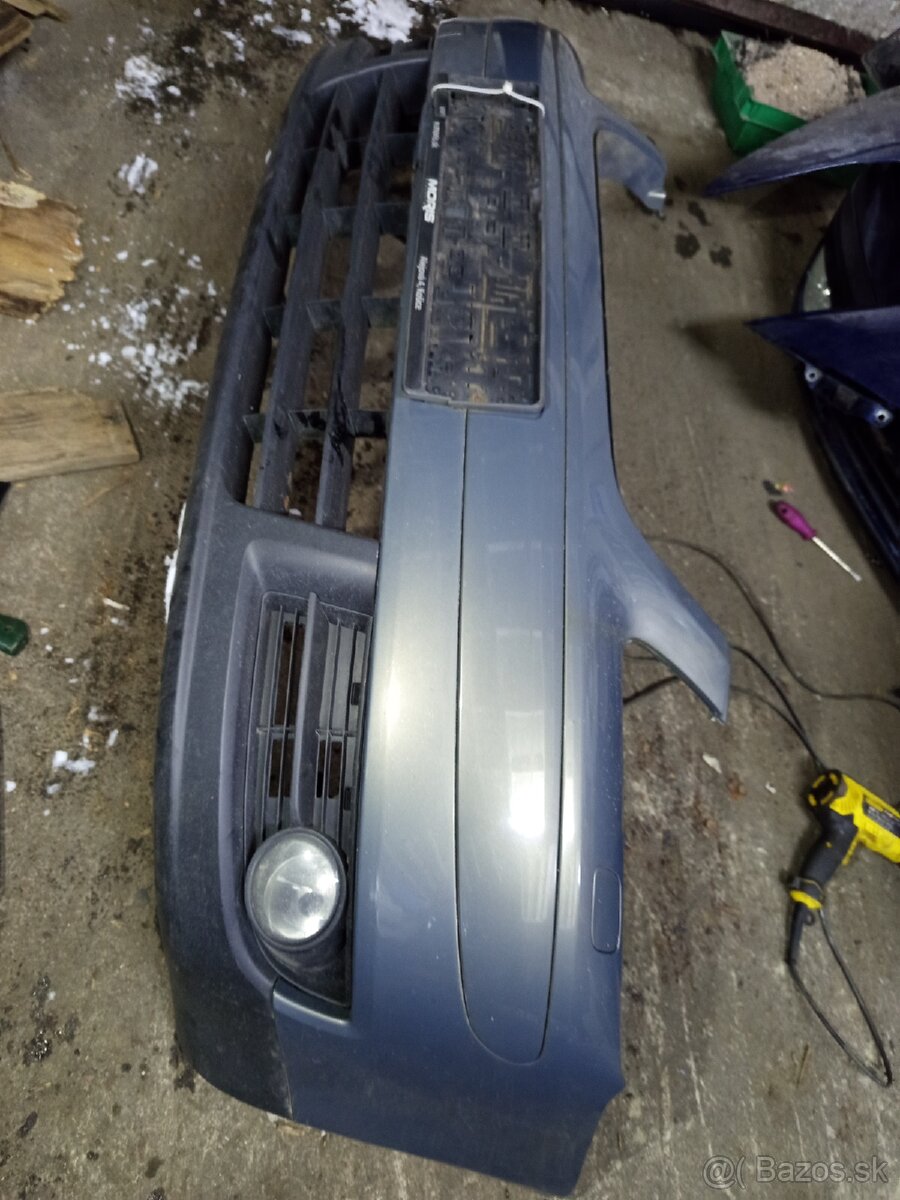 Nárazník vw Touran predfacelift - 4