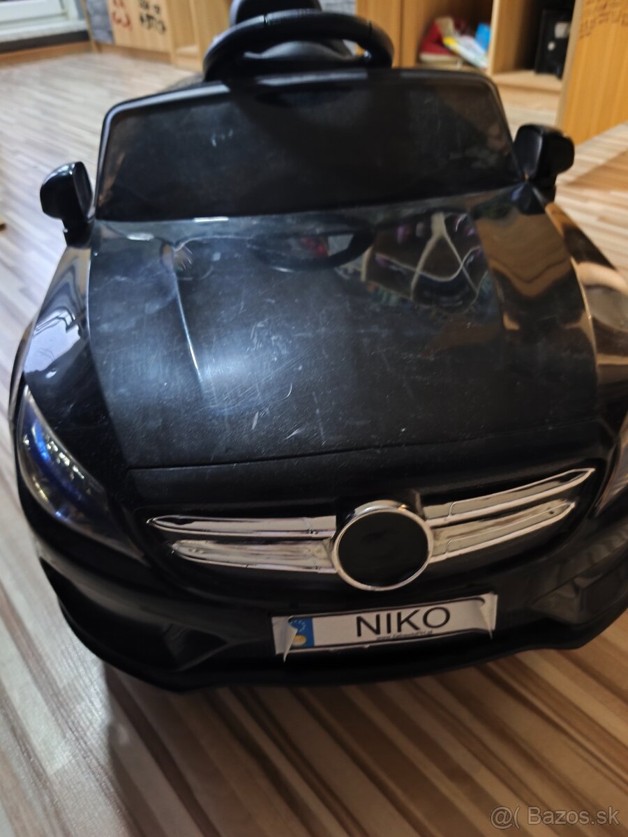 Elektrické autíčko. - 4