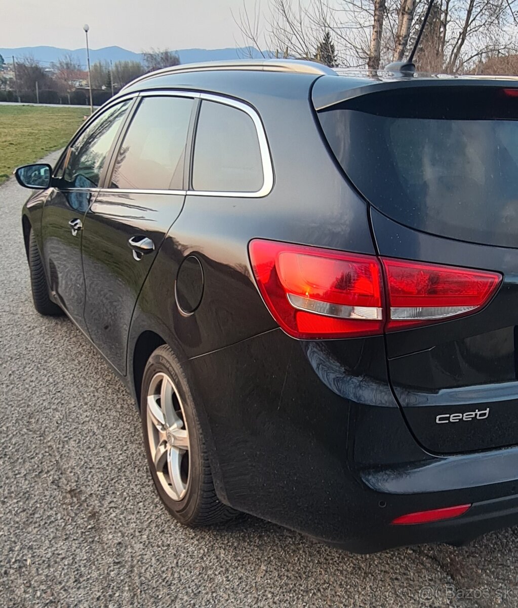 Kia CEED SW 1,6 CRDi GT-line - 4