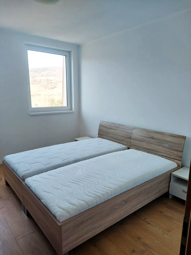 Prenajmeme 2 - izbový byt v Bratislave Rači. na Hagarovej ul - 4