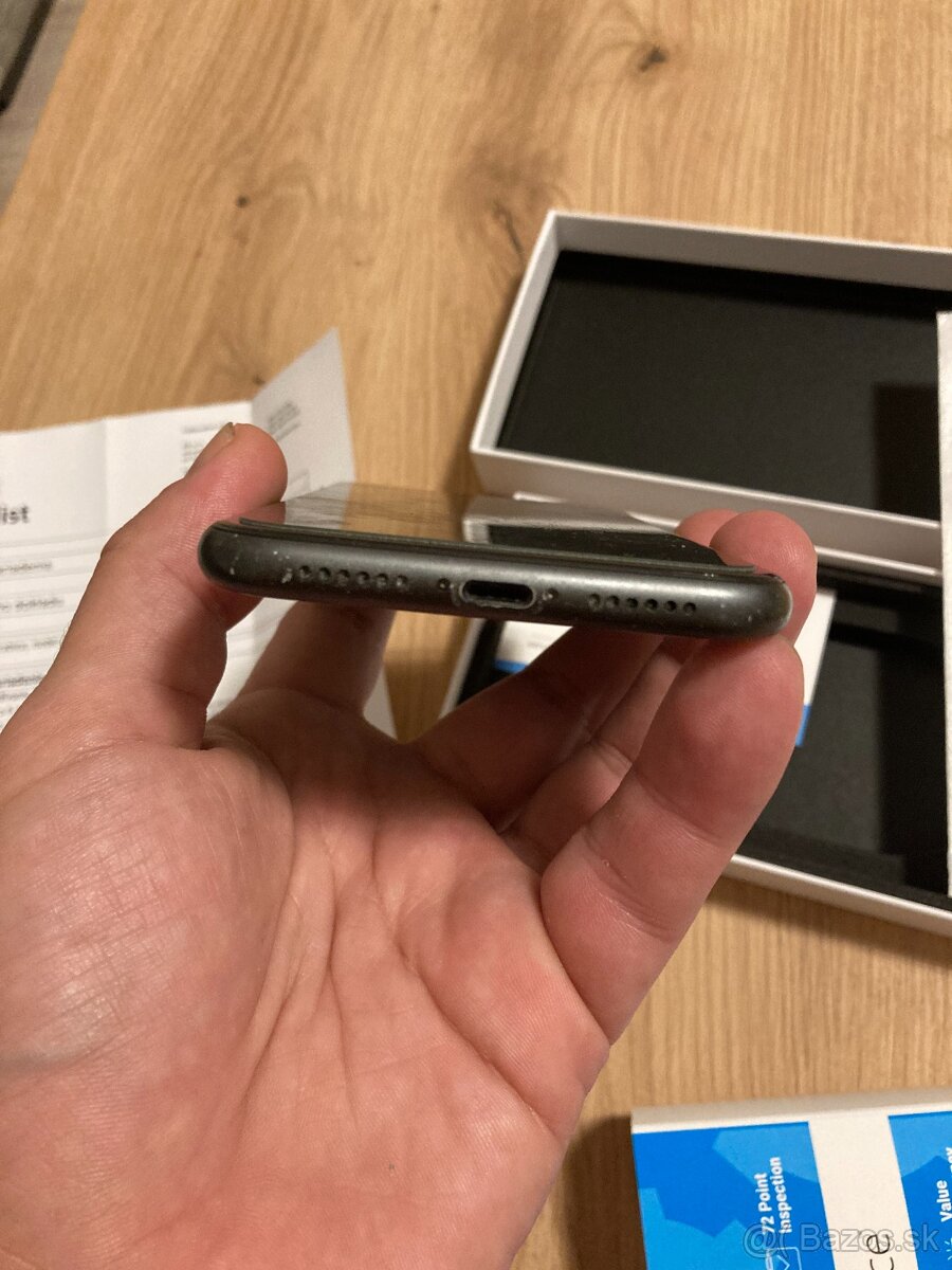 Apple iPhone 11 256GB black, 1 rok záruka(28.10.26) - 4