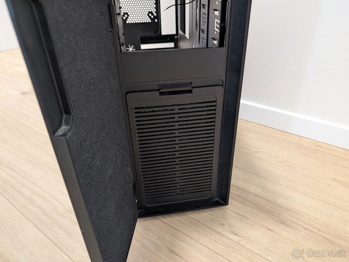 Cooler Master Centurion Silencio 550 – odhlučnená skrinka - 4