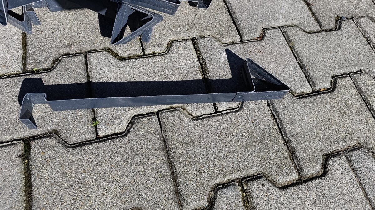 Protisnehové háky Bramac - 4