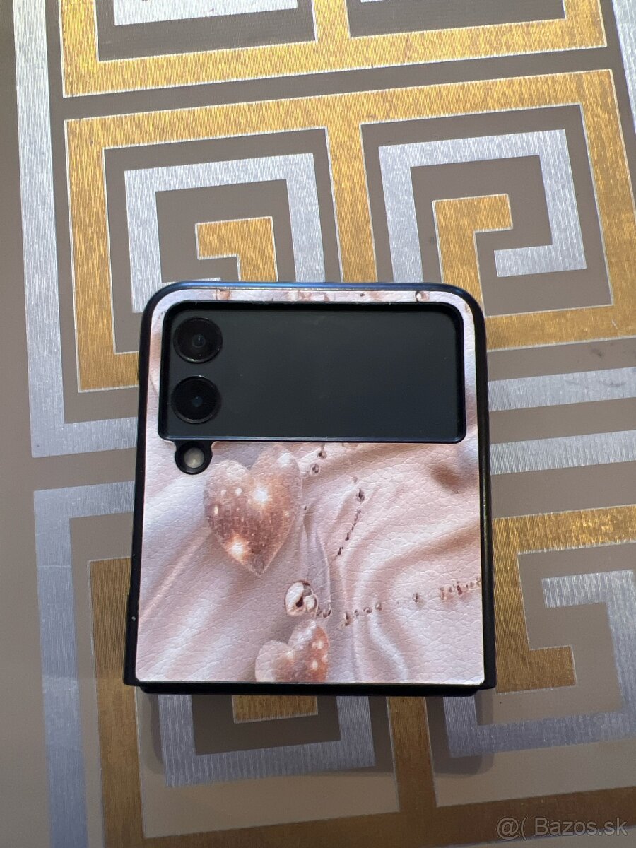 Samsung Z Flip 3 - 4