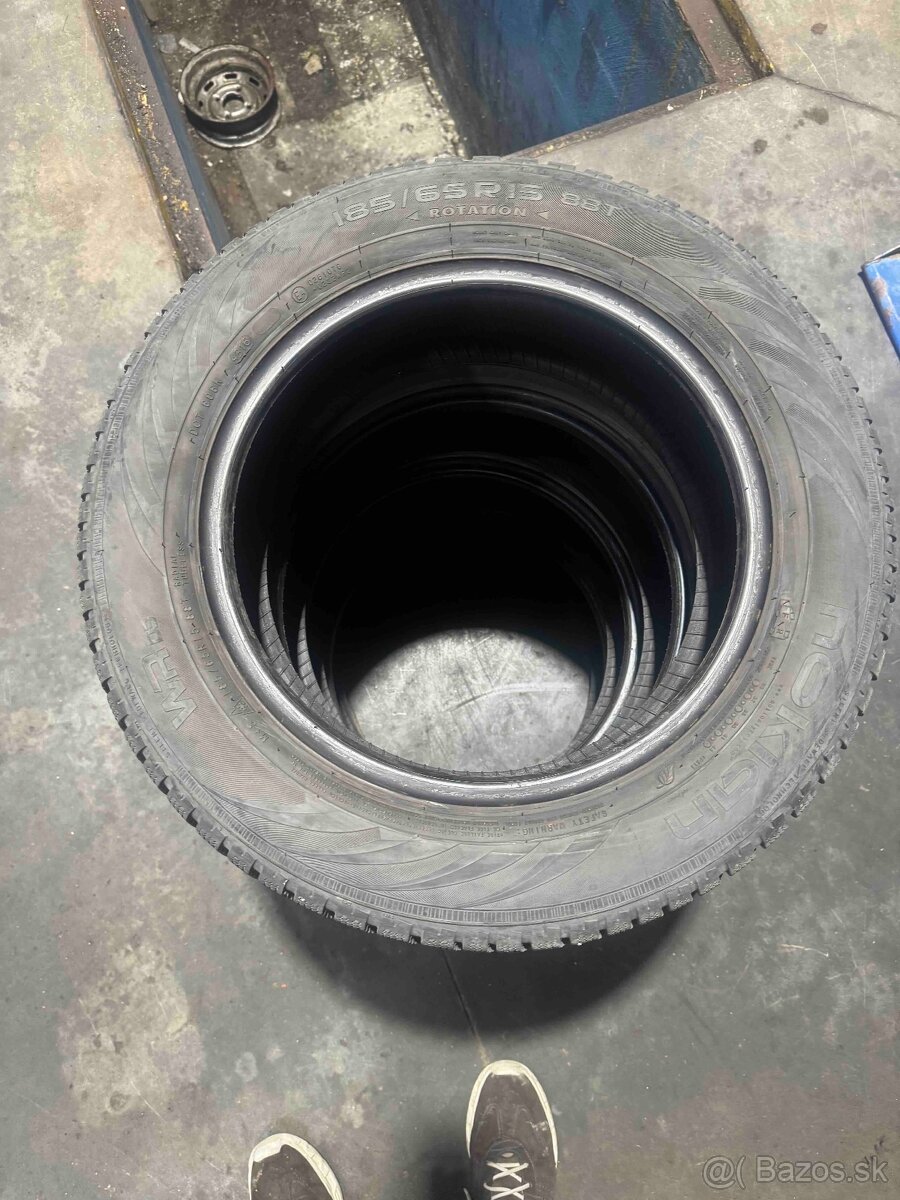 zimne pneumatiky 185/65 r15 88T, Nokian WR - 4