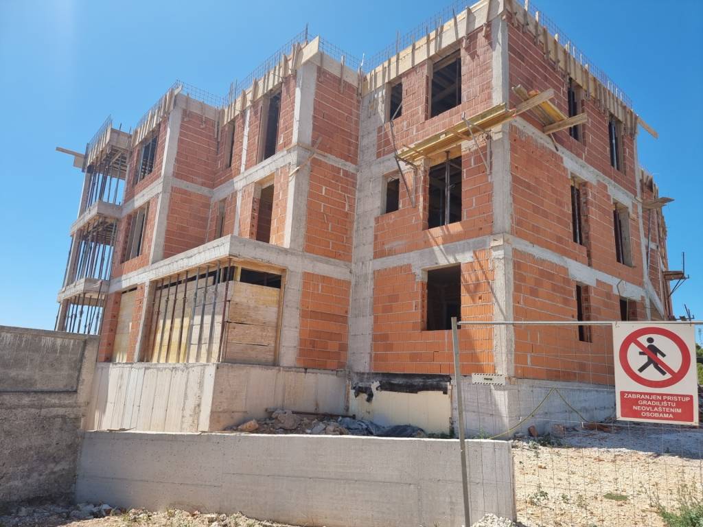 CHORVÁTSKO - Kvalitné apartmány s výhľadom na more (4i) - VO - 4