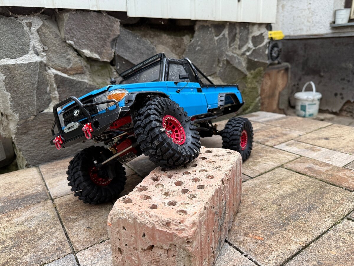 RC crawler Toyota 1/10 - 4