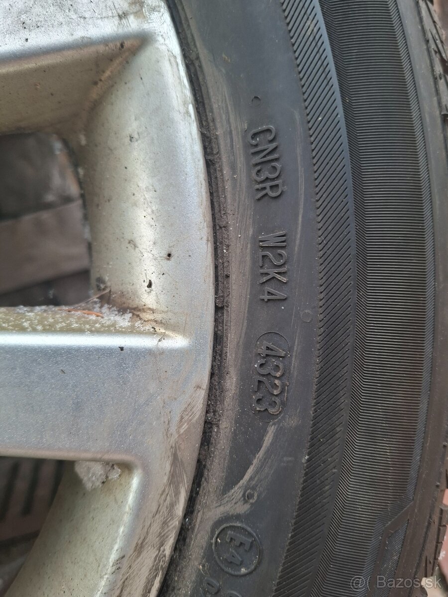 Zimná sada kolies 215/55 R17 V XL Barum - 4