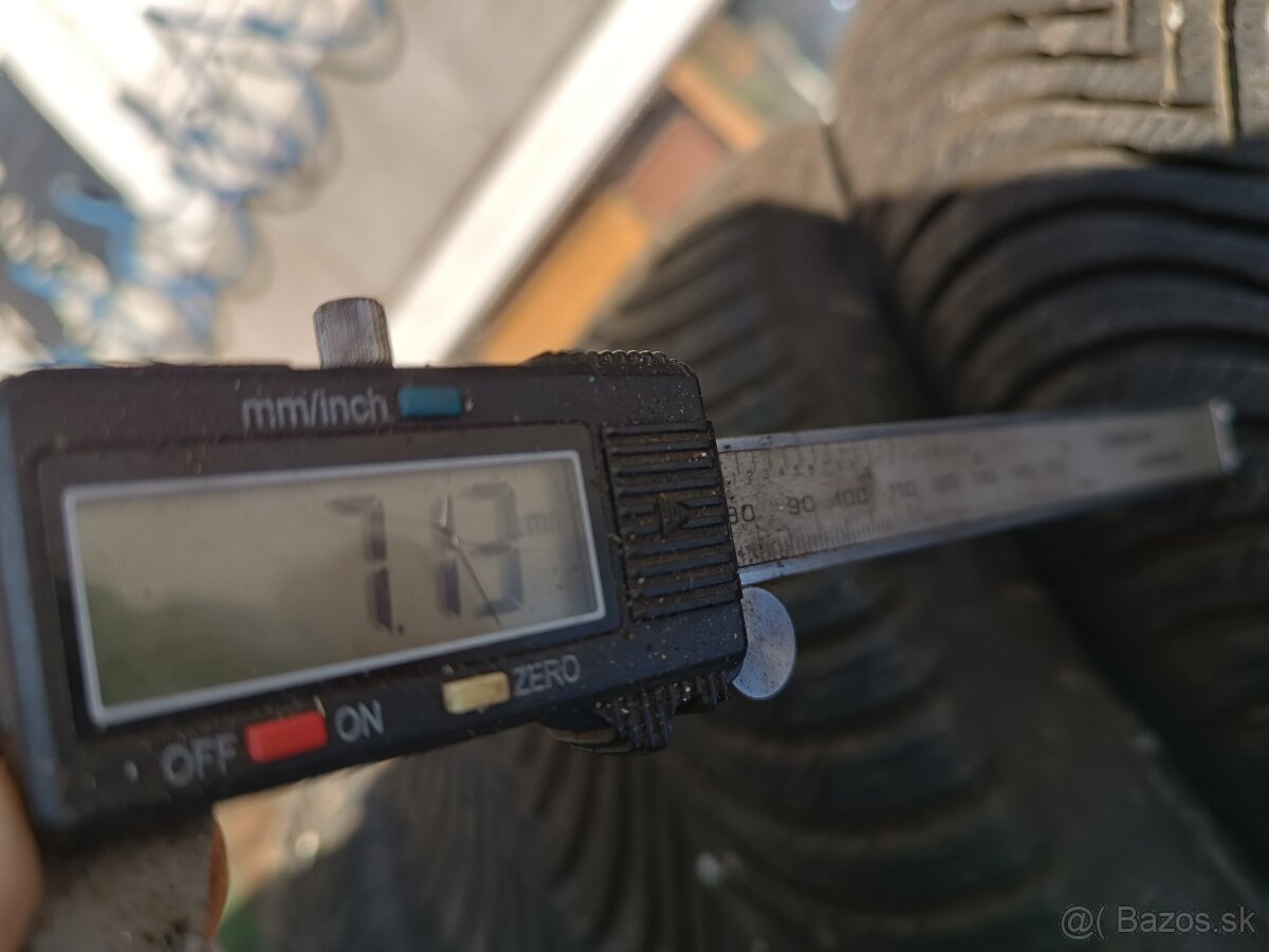 MICHELIN 205/60 R16 - 4