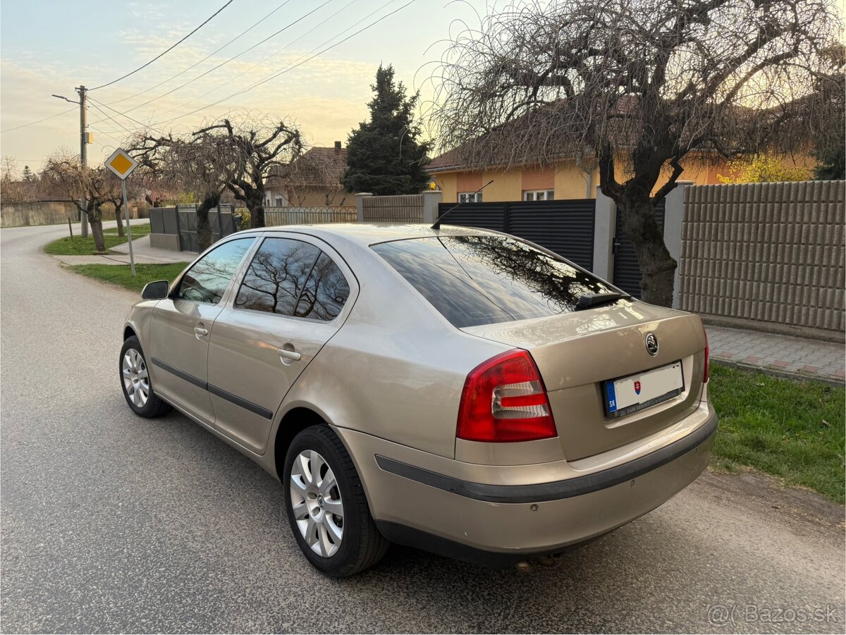 Škoda Octavia 2 1.9 TDi Sedan - 4