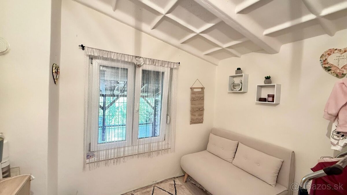 MAĎARSKO - JAZERO RAKACA - 4 IZBOVÁ CHATA, TERASA, VÍRIVKA. - 4