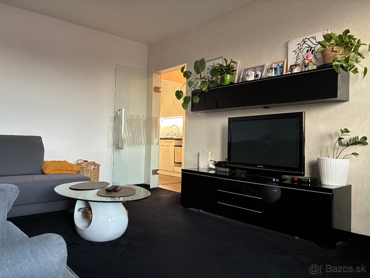 Pekný a kompletne zariadený 3 izb. v tichej lokalite - 4