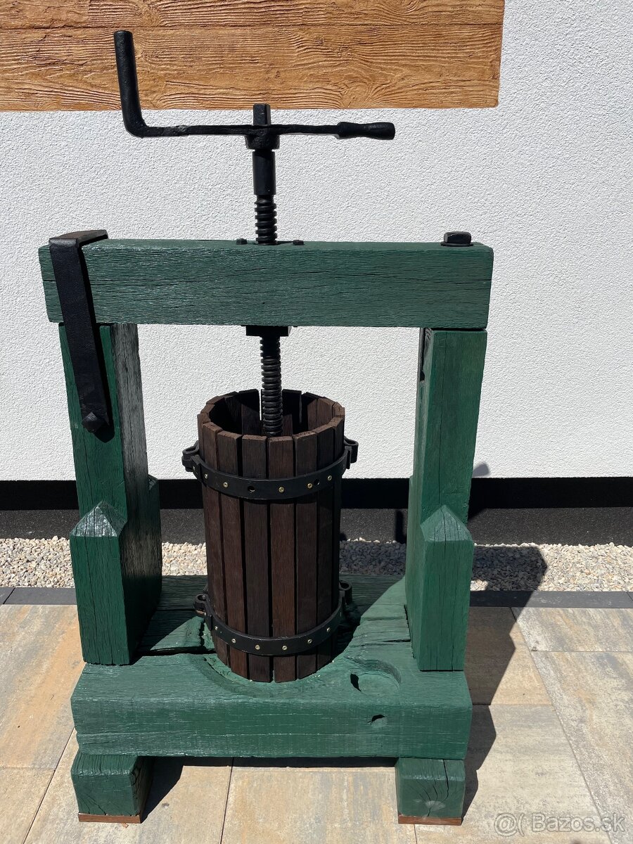 Starožitný zrepasovaný lis na hrozno - 4