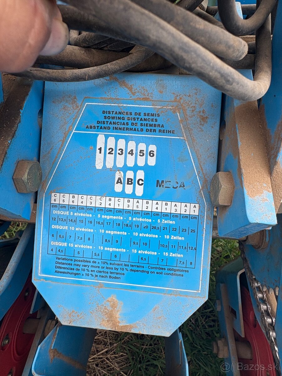 Monosem sejačka na malé osivá - 4