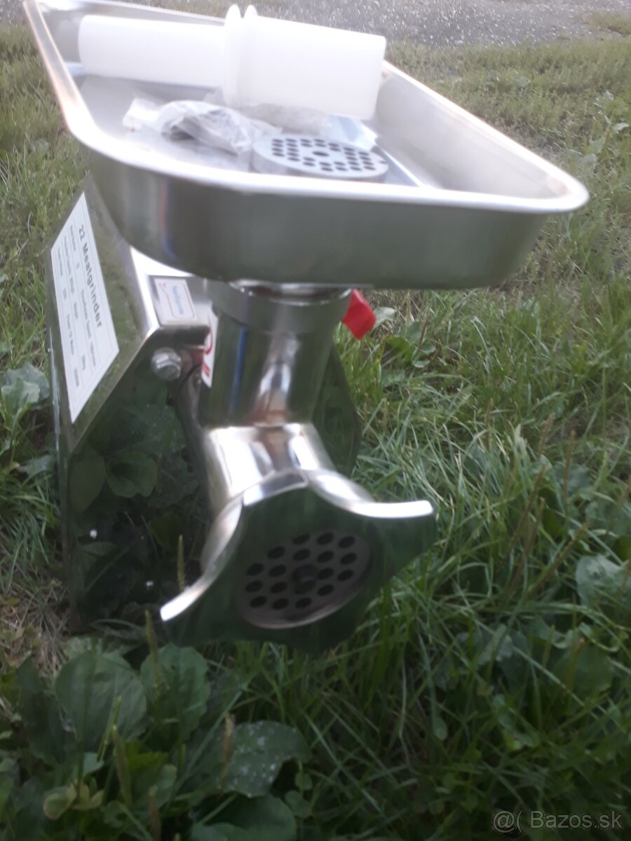 Mlynček na mäso Profi- 22,,,,,, 3500W - 4