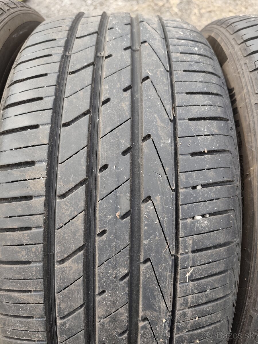 235/50R19 99V Hankook letná - 4