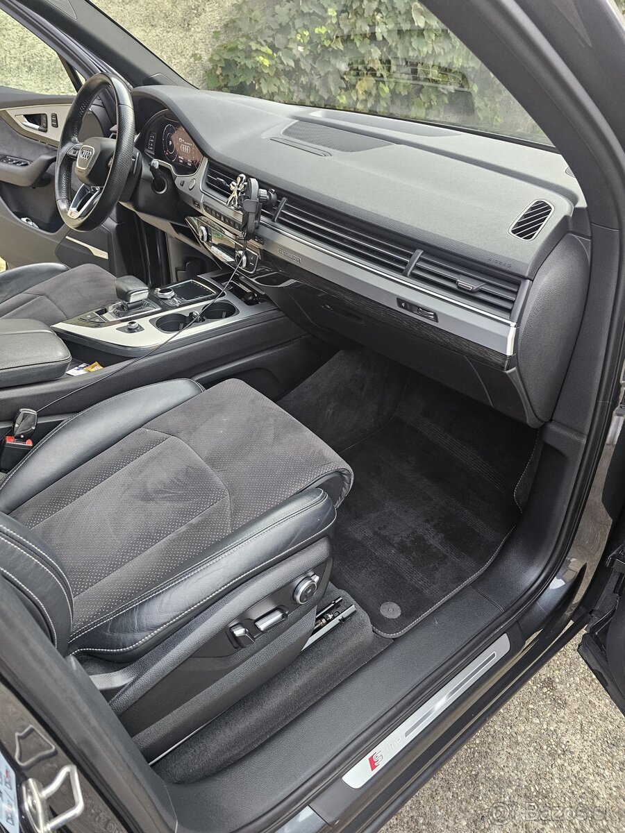 Audi Q7 - 4