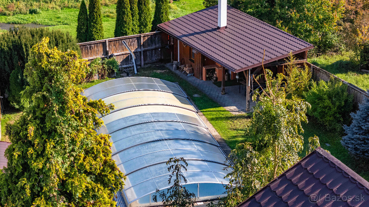 PREDAJ RODINNÝ DOM S BAZÉNOM A PRIESTOROM NA PODNIKANIE - 4