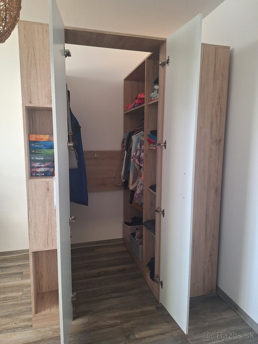 Šatníkova skriňa a stojaci regál - set do dievčenskej izby - 4