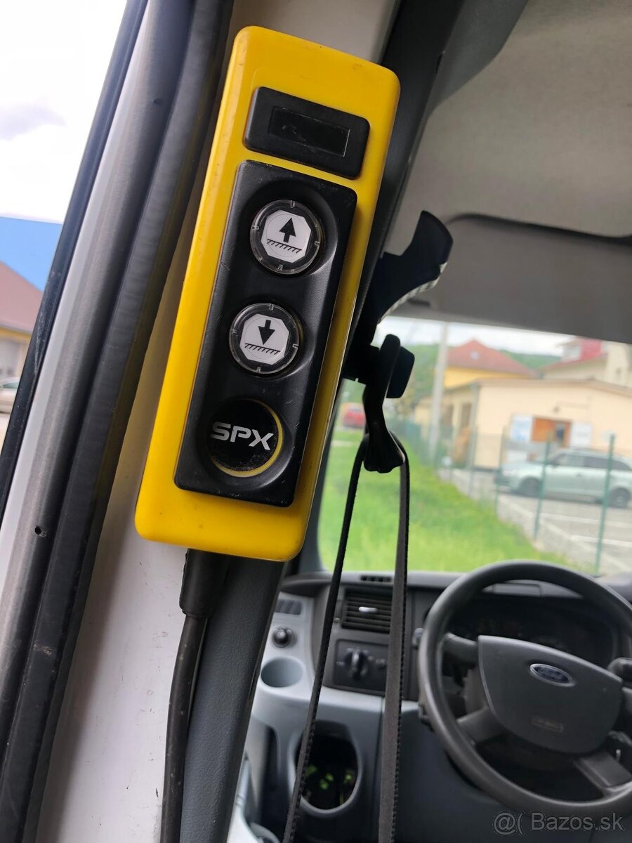 Ford transit 2,4 TDCi,rok 2011, Vyklápač,7miestne - 4