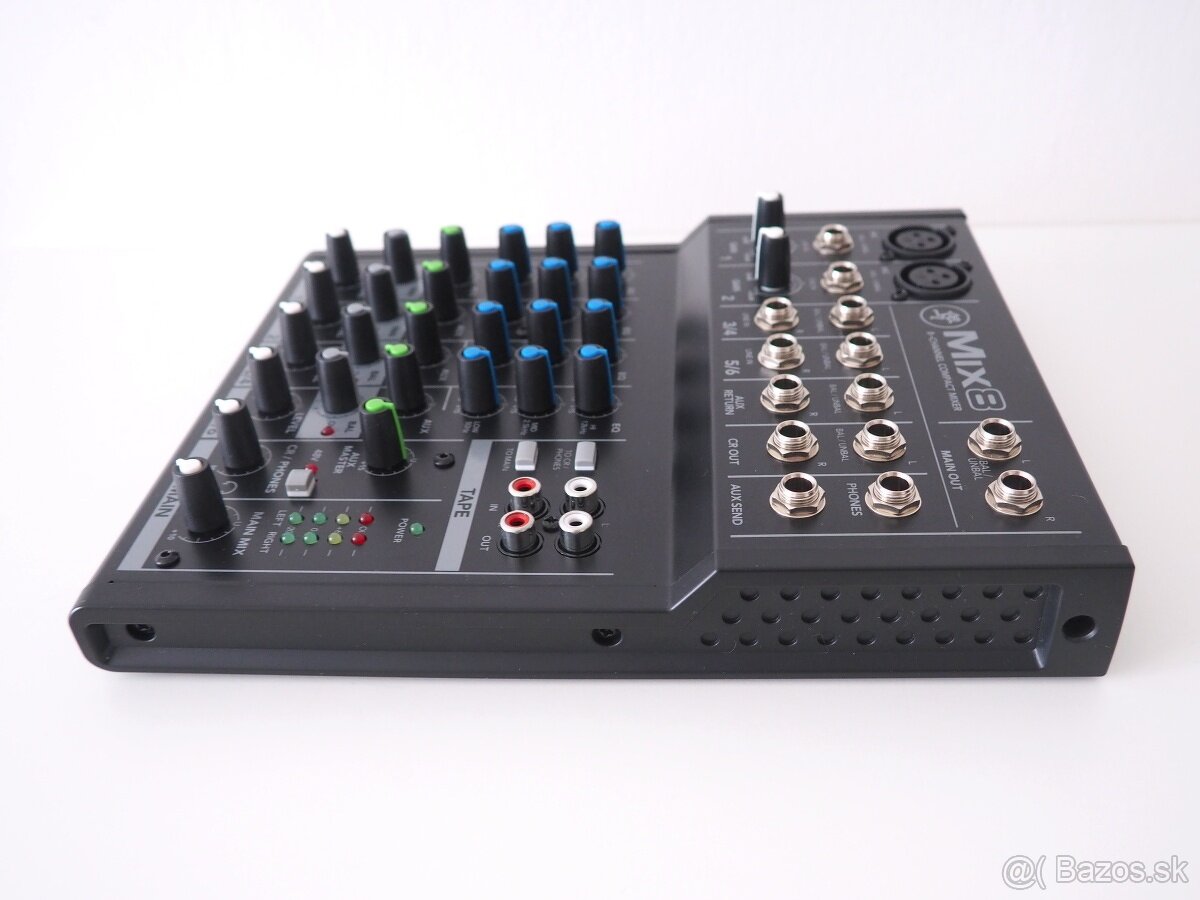 Mackie Mix8 - 4