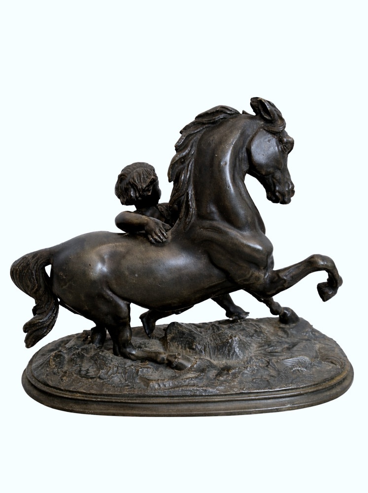 Bronzová soška - Chlapec s koňom - 4