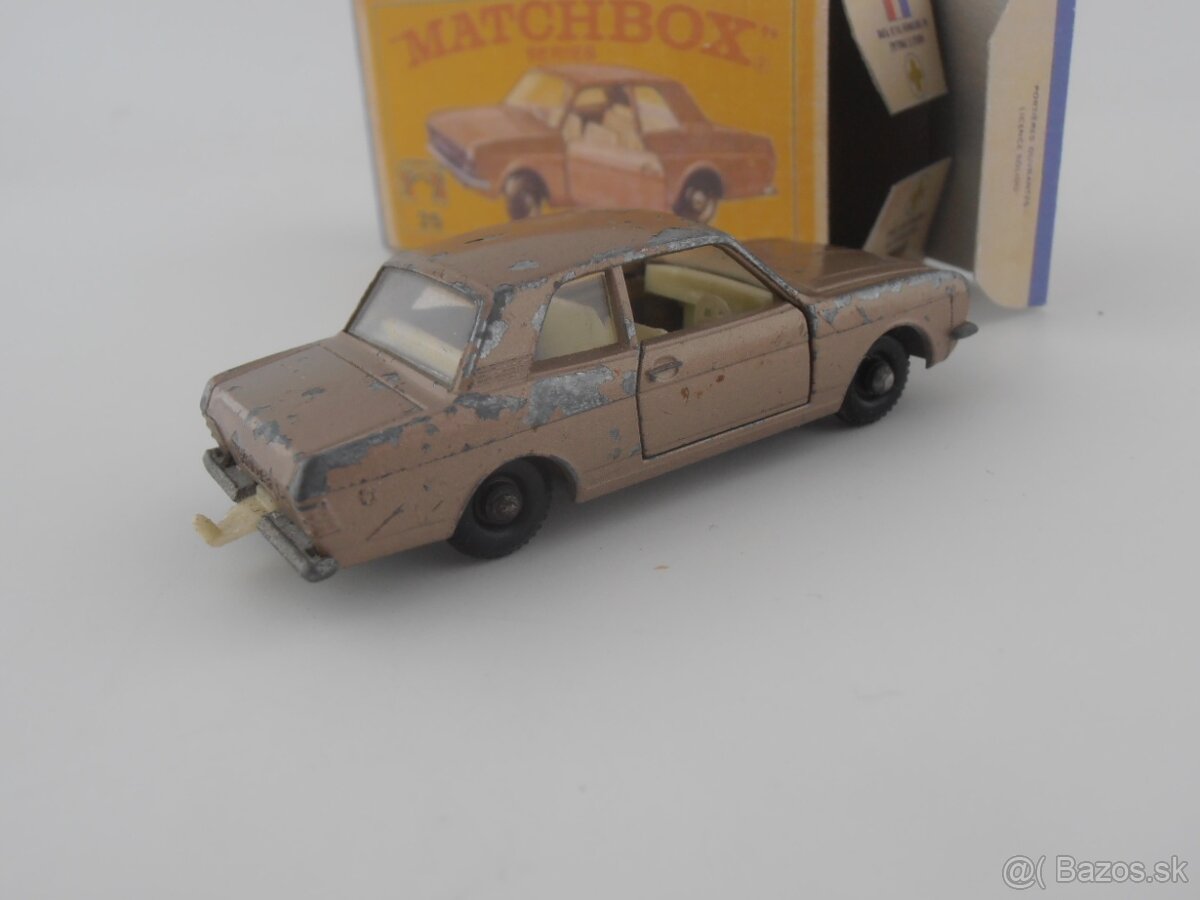 Ford Cortina, Rolls Royce Phantom, Ford Galaxy - 4