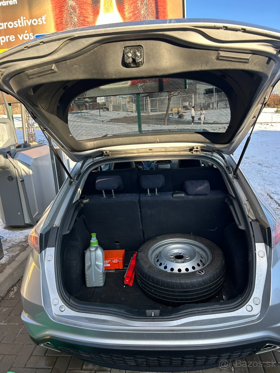 Honda Civic 1.8 i-VTEC 2007 Brezno - 4