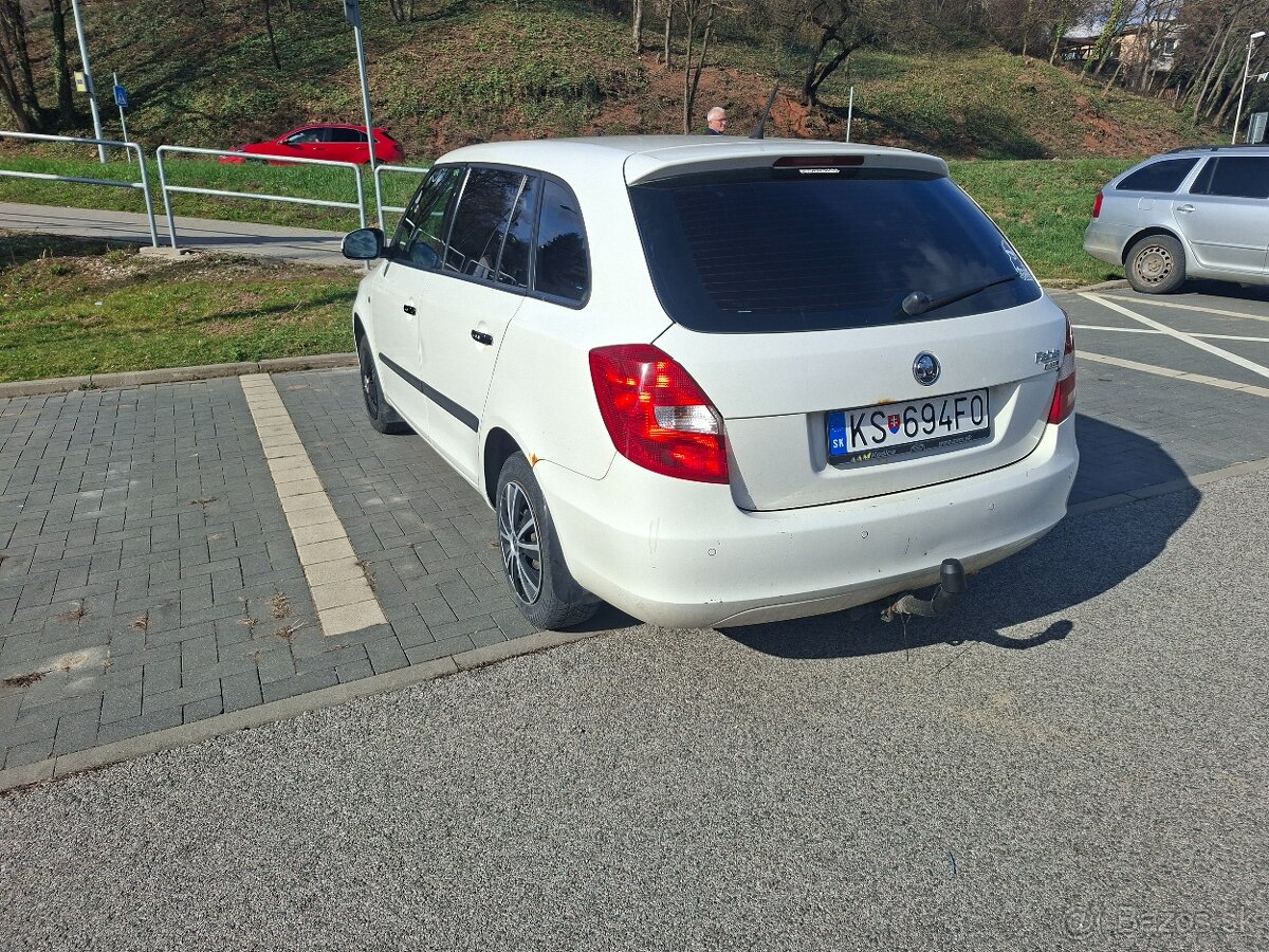 Skoda Fabia II - 4