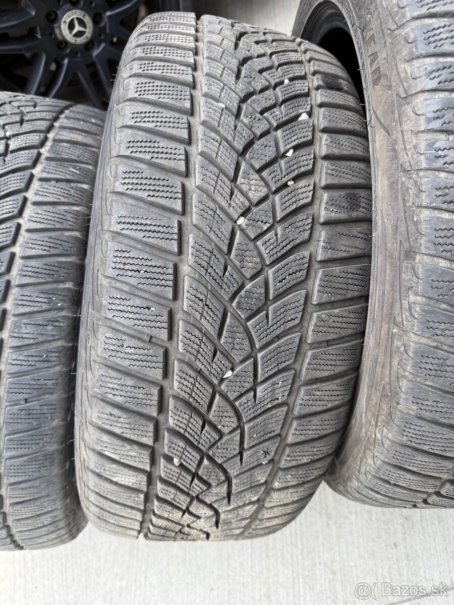 245/45 R19 Zimne - 4