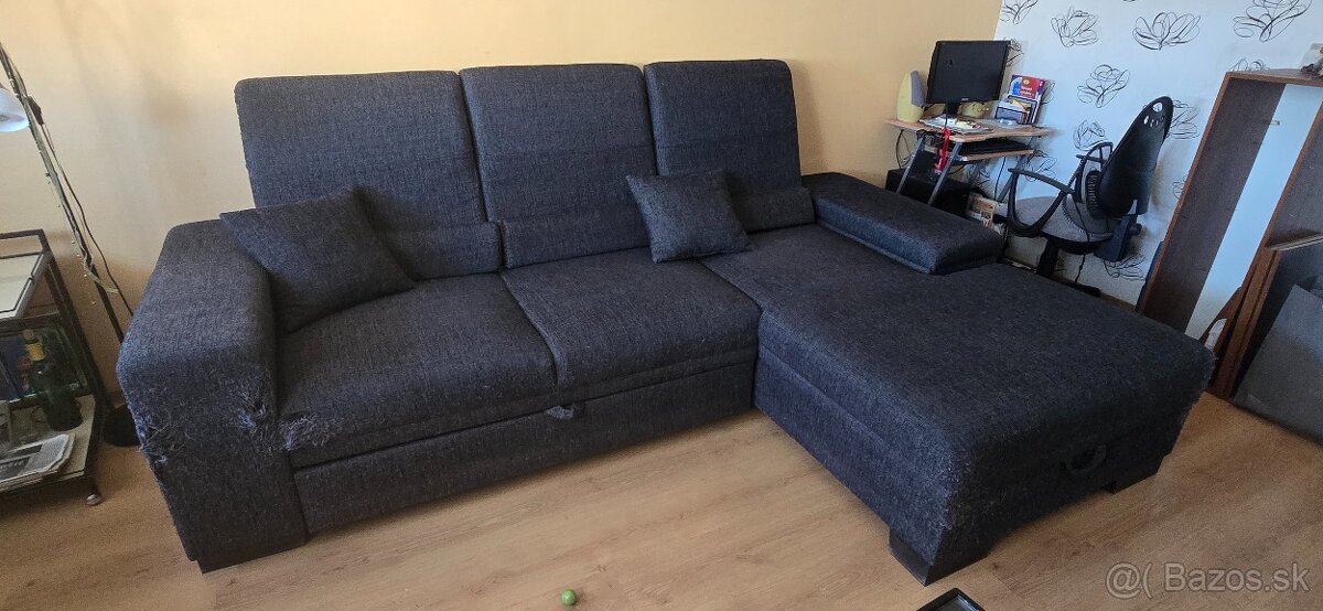 SEDÁČKA V TVARE L - 4