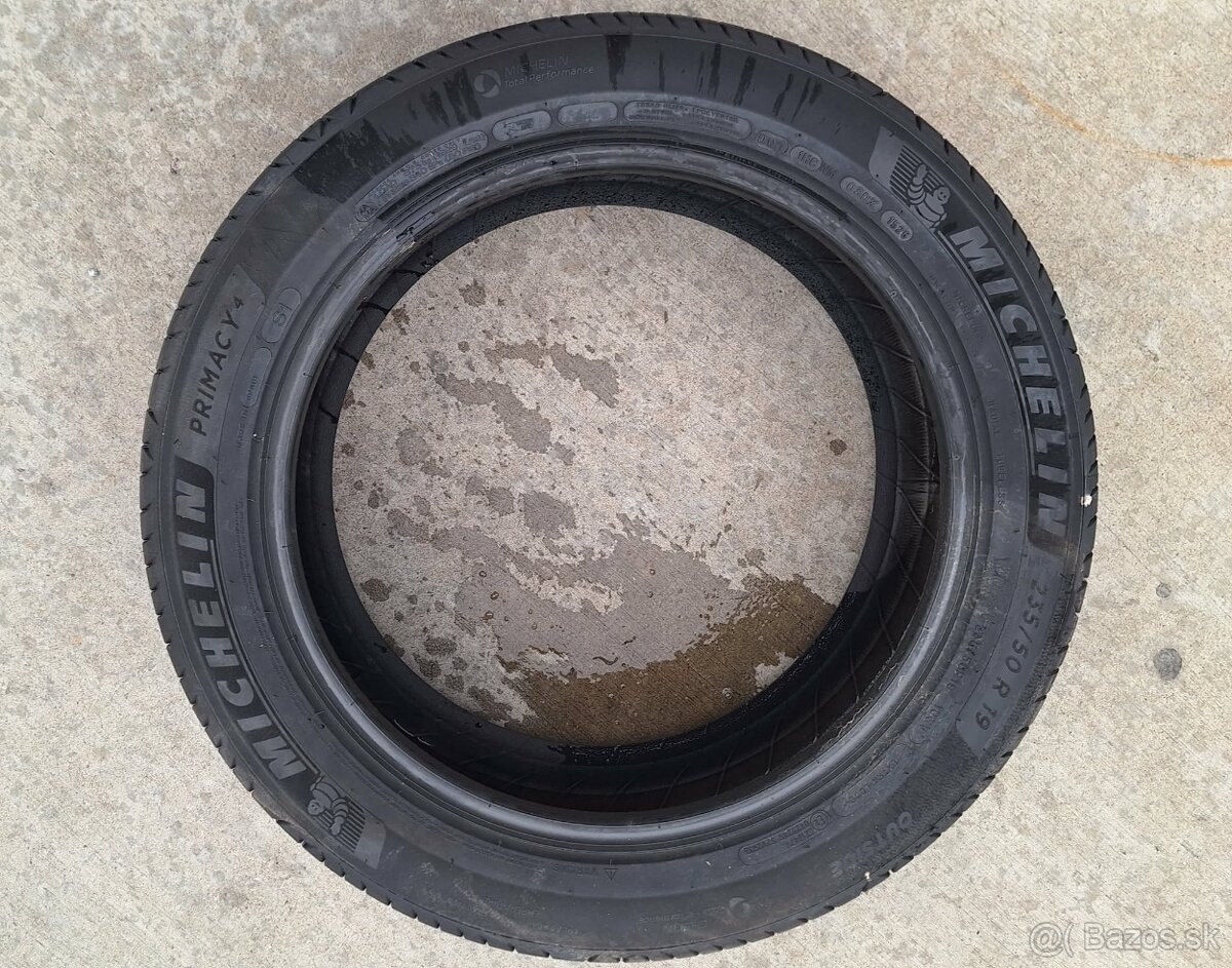 Michelin Primacy 4 235/50 R19 - 4